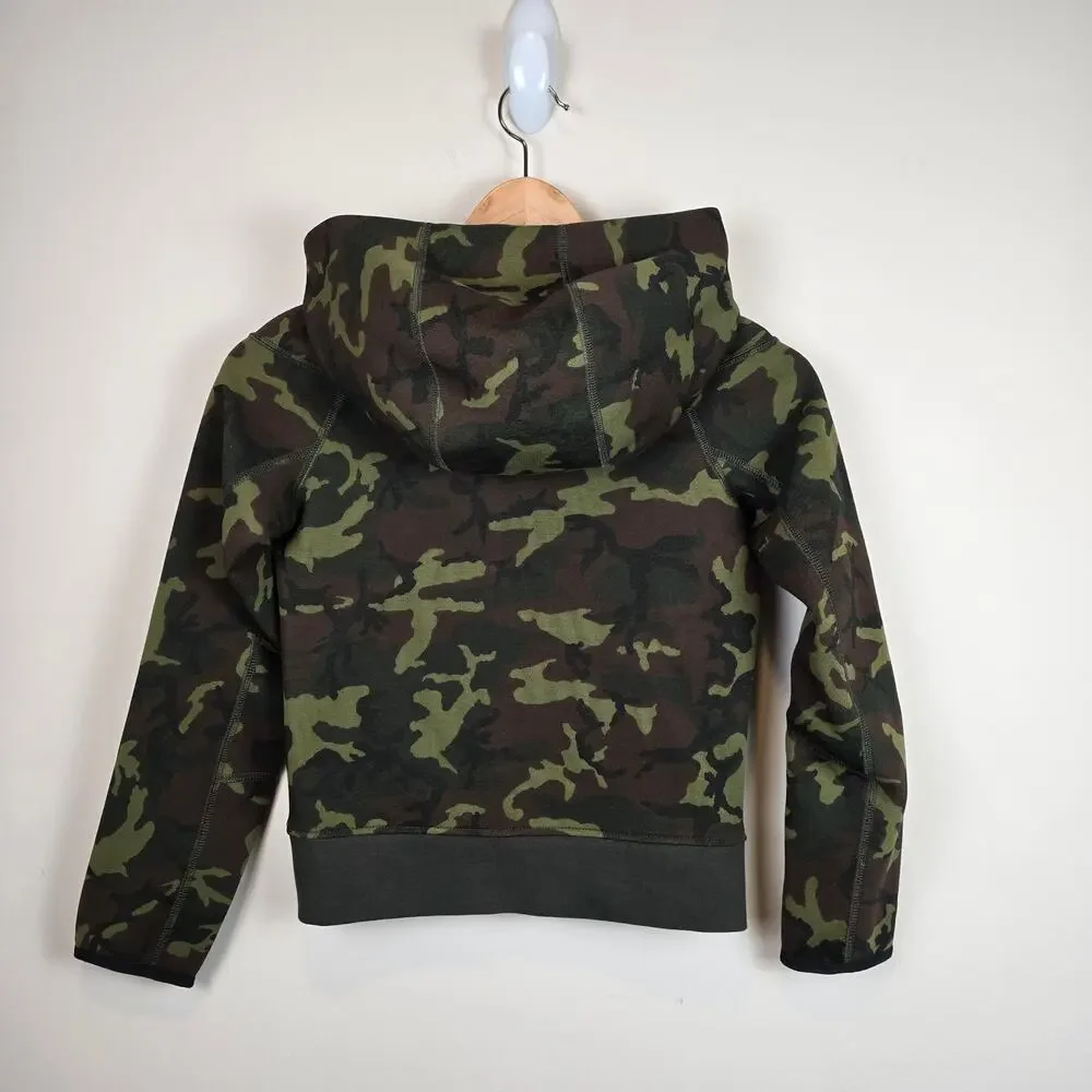 Nike Boys Size XS/6-7 Camo Tech Fleece Full-Zip Hoodie Sweatshirt FN9118-010